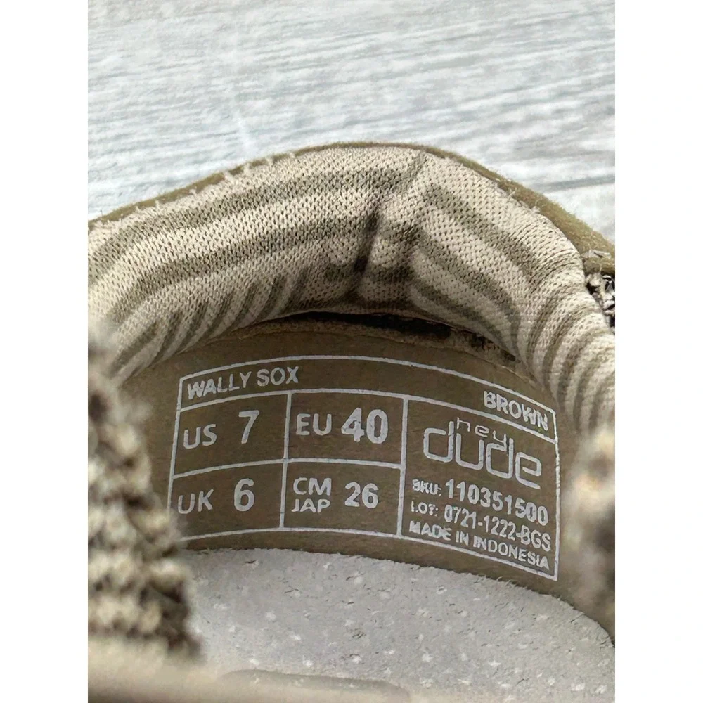 Hey Dude Wally Sox Brown Men's Casual‎ Loafers Shoes Comfort Lightweight Sz US 7